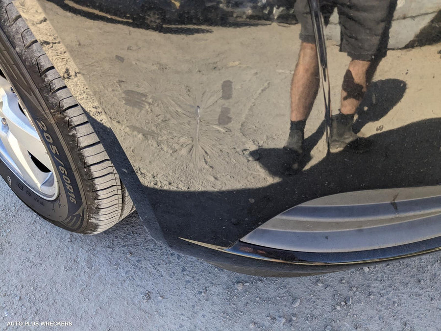 2010 Holden Cruze Left Taillight