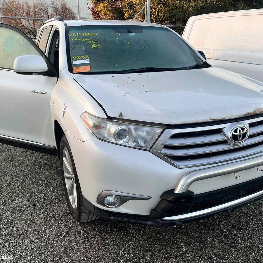 2010 Toyota Kluger Wheel Mag