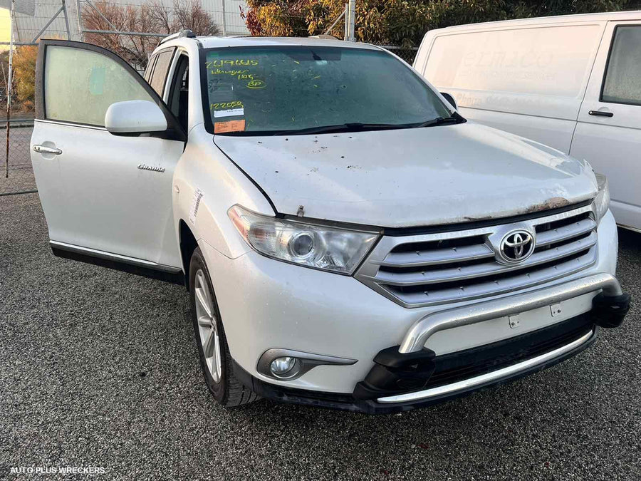 2010 Toyota Kluger Wheel Mag