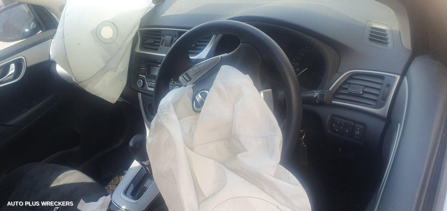 2016 Nissan Pulsar Instrument Cluster