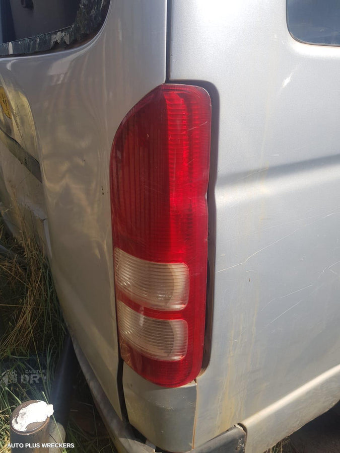 2005 Toyota Hiace 3rd Seat