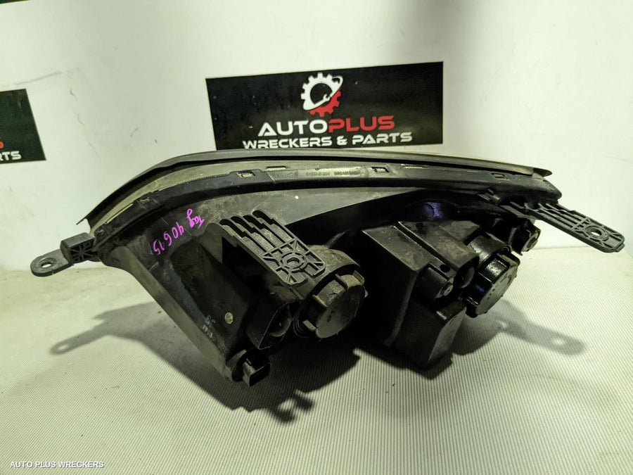 2007 Holden Captiva Right Headlamp