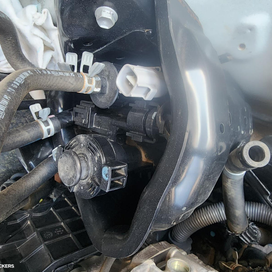 2019 Toyota Hiace Fuel Filter Housing