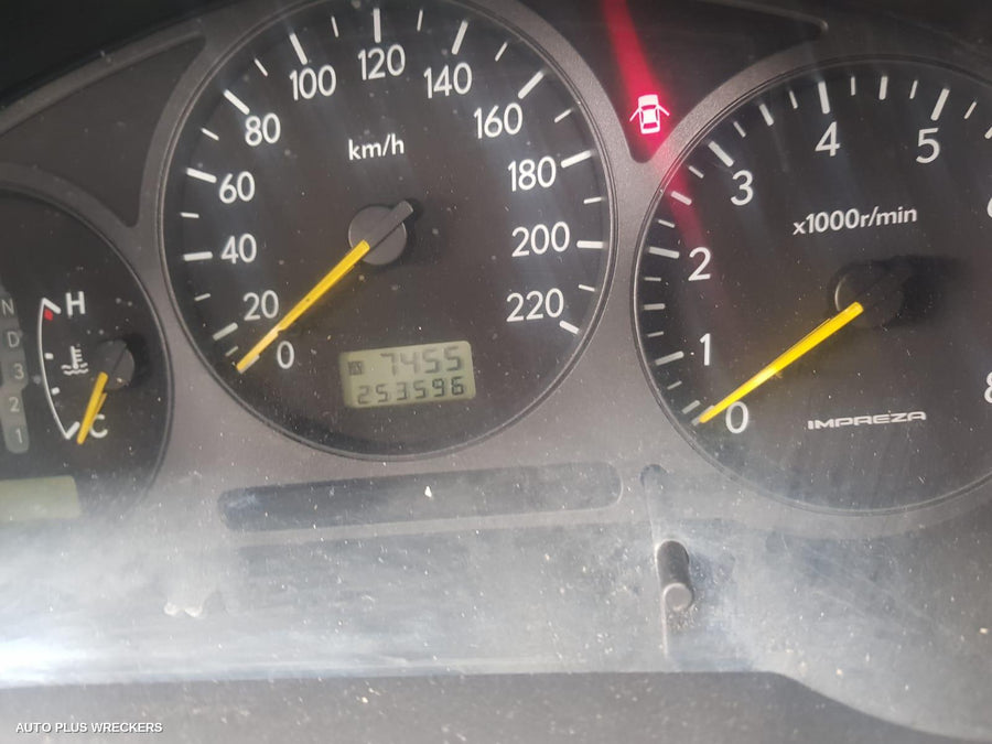 2002 Subaru Impreza Left Guard Liner