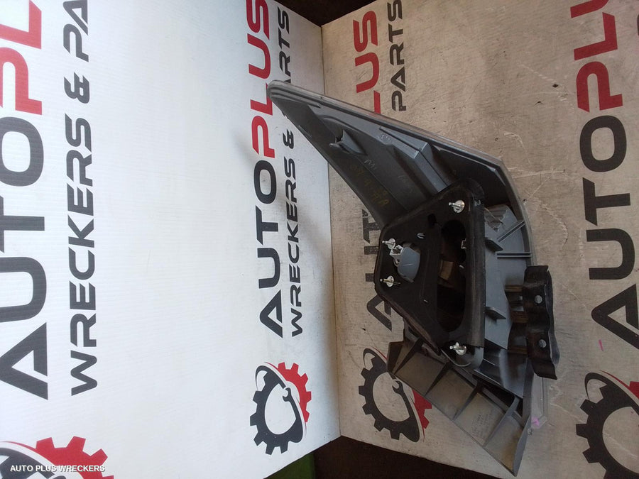 2009 Honda Accord Left Taillight