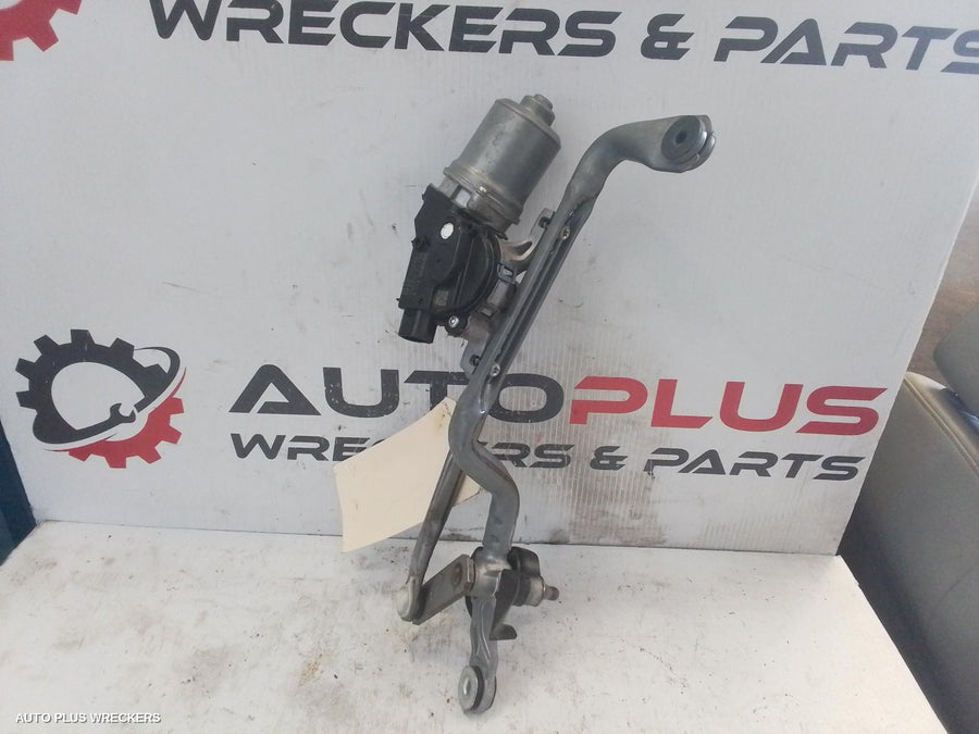 2011-2019 Toyota Yaris Wiper Motor