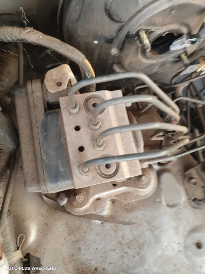 2003 Toyota Prado Door Boot Gate Lock