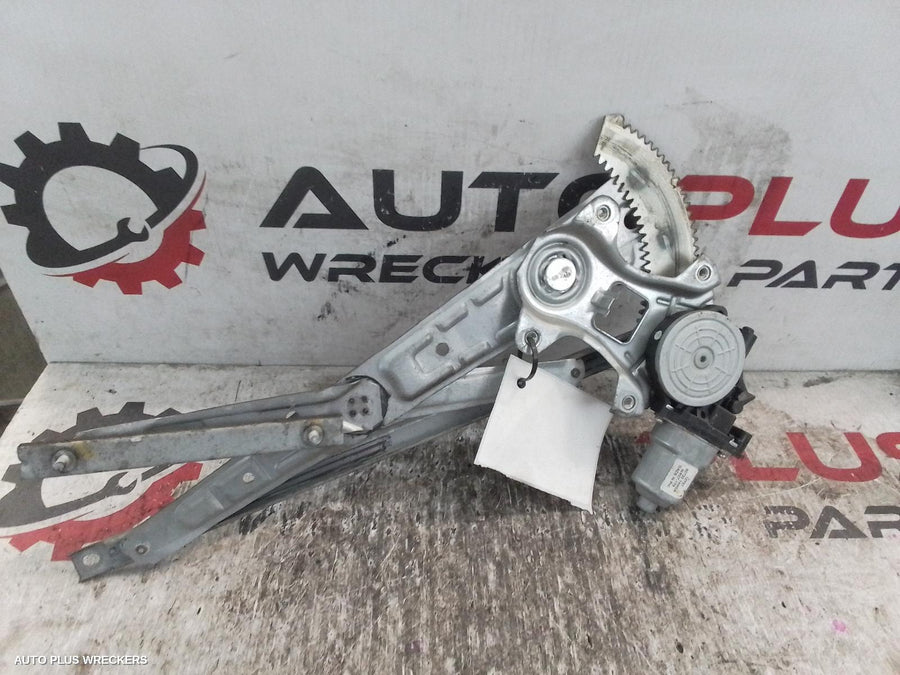 2010-2016 Nissan Micra Right Front Window Reg Motor