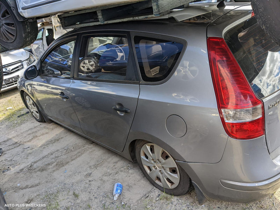 2011 Hyundai I30 Right Front Door