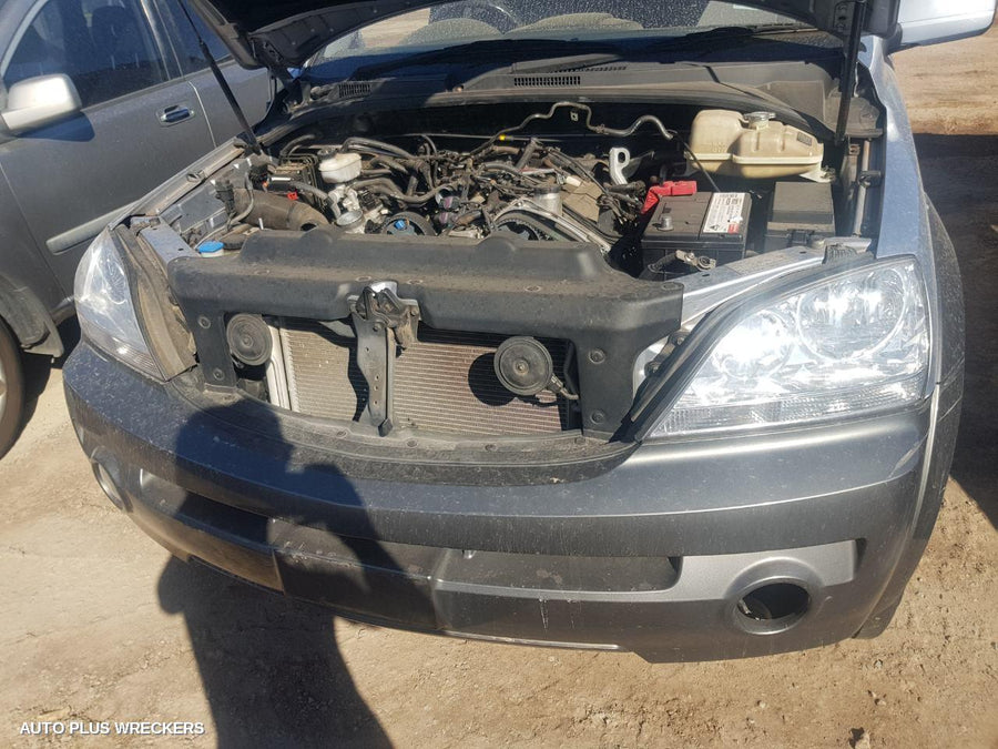 2005 Kia Sorento Left Guard