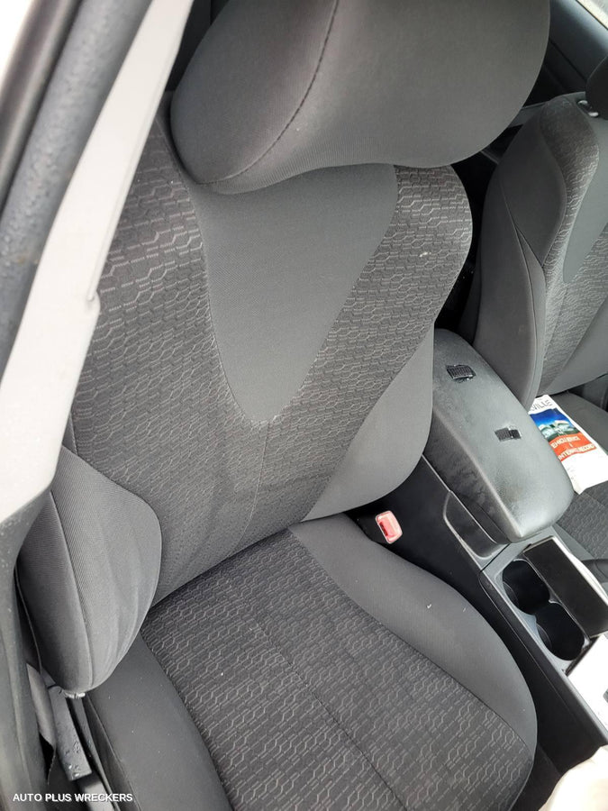 2010 Toyota Camry Rear Garnish