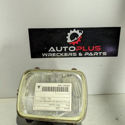 1998 Mitsubishi L300 Right Headlamp