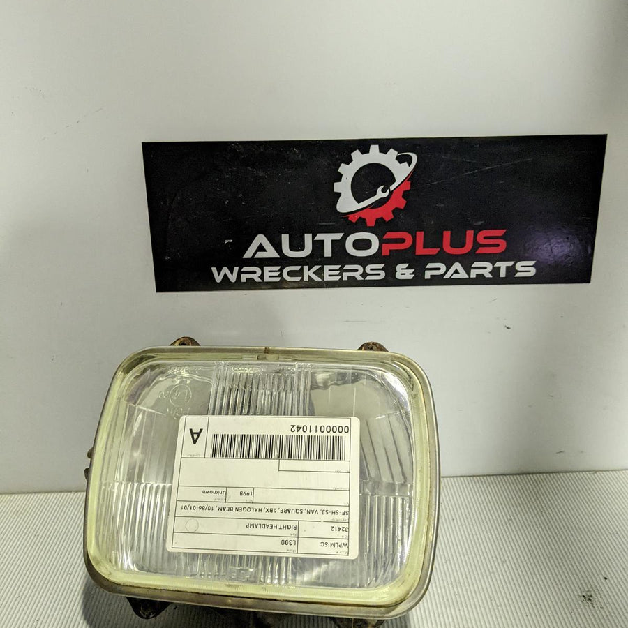 1998 Mitsubishi L300 Right Headlamp