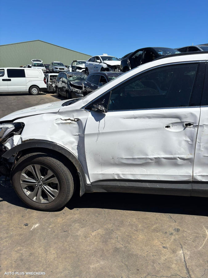 2013 Hyundai Santa Fe Left Headlamp