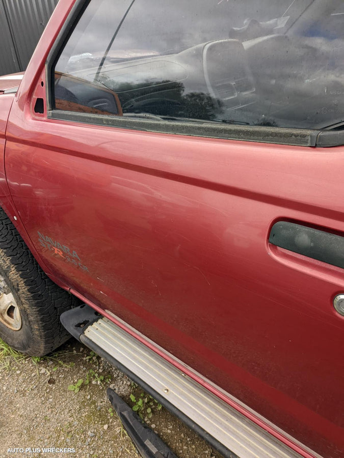 2008 Nissan Navara Left Guard