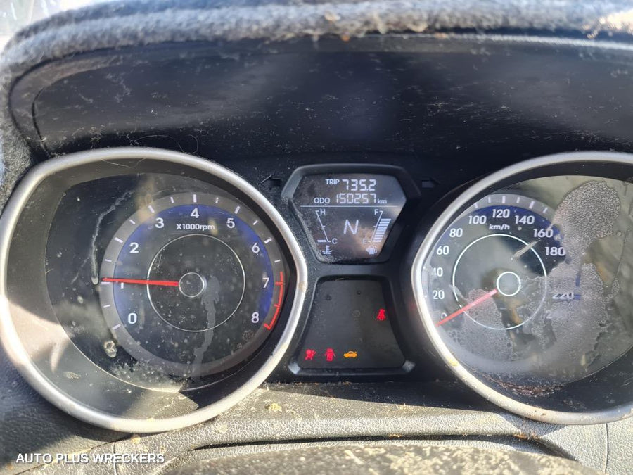 2013 Hyundai Elantra Right Taillight