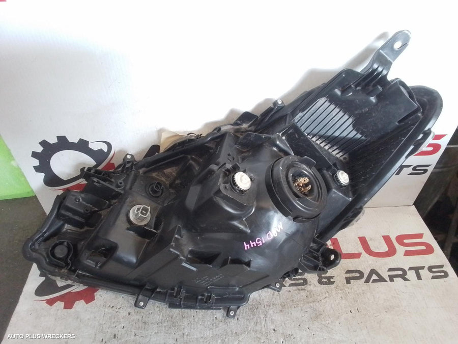 2019 Toyota Yaris Right Headlamp