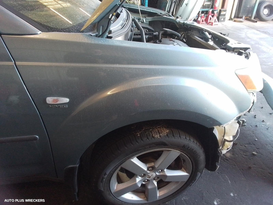 2006 Mitsubishi Outlander Bonnet