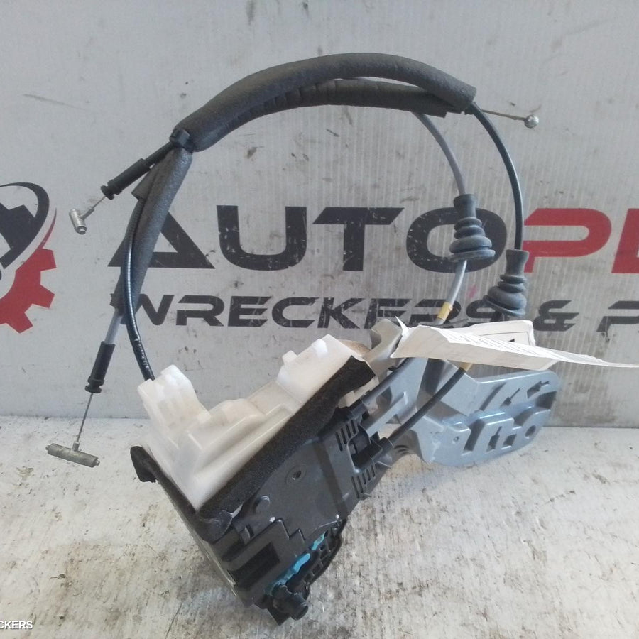 2011-2015 Hyundai Elantra Door Boot Gate Lock