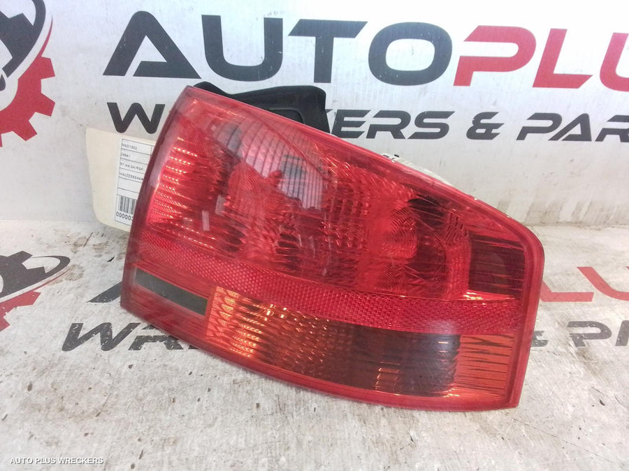 2006 Audi A4 Right Taillight