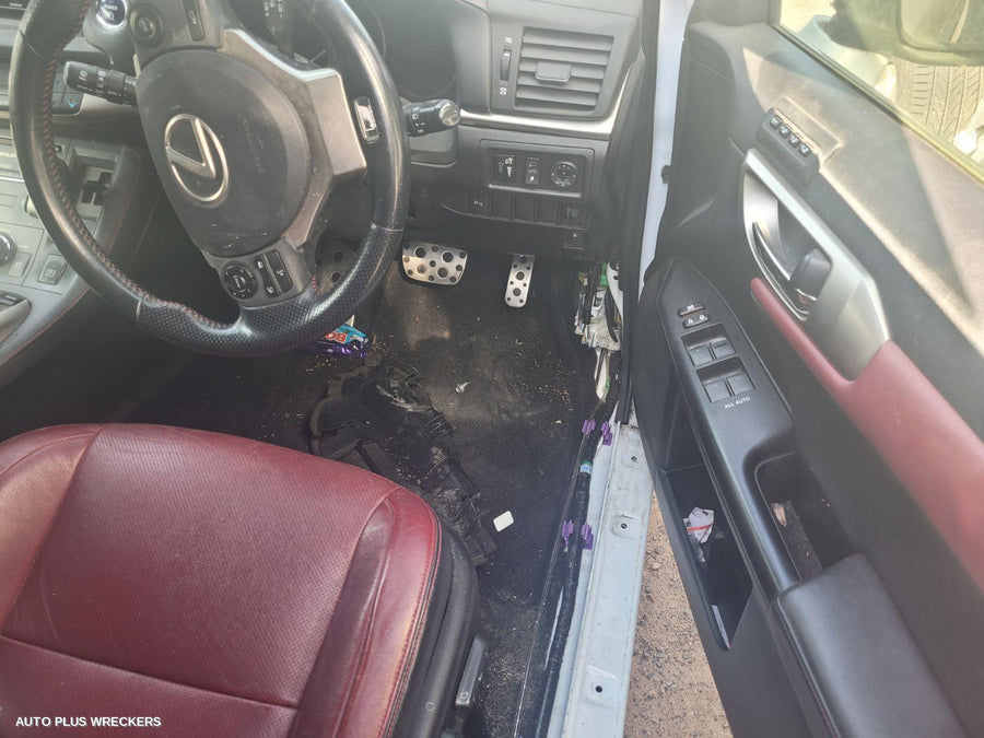 2014 Lexus Ct200h Throttle Body