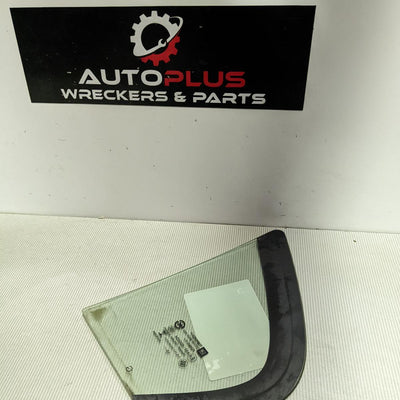2014 HOLDEN BARINA RIGHT REAR 1 4 DOOR GLASS