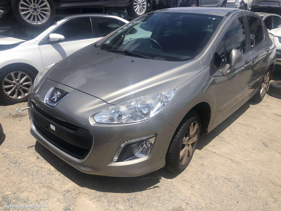 2013 Peugeot 308 Right Rear Door Sliding