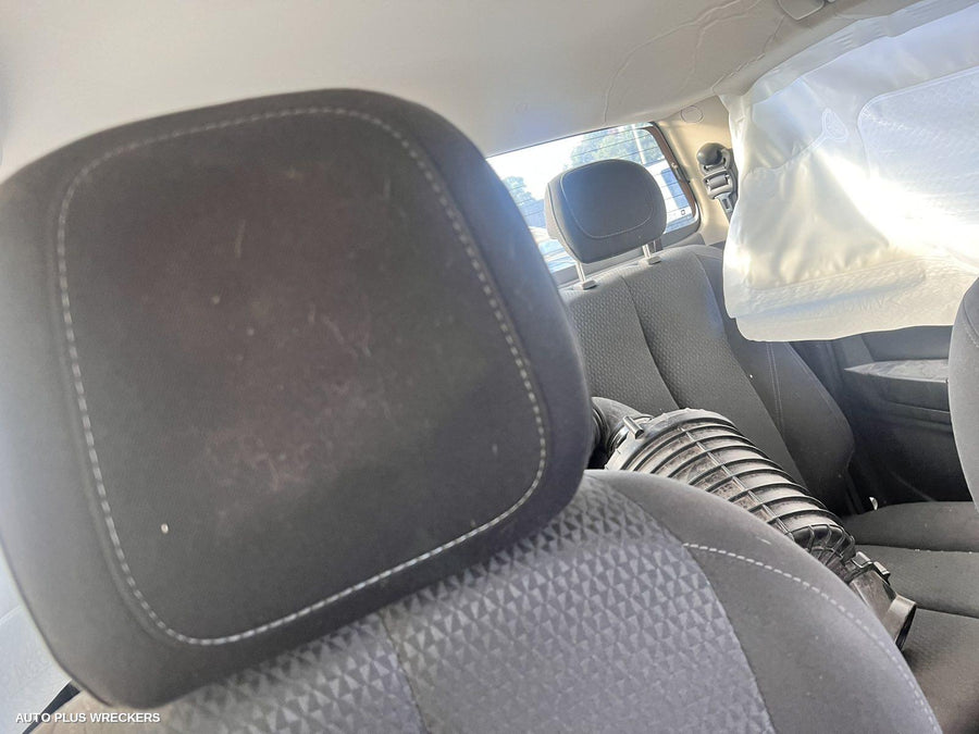 2017 Holden Colorado Headrest