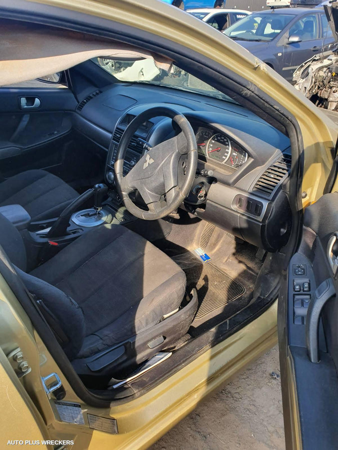 2006 Mitsubishi 380 Bootlid Tailgate