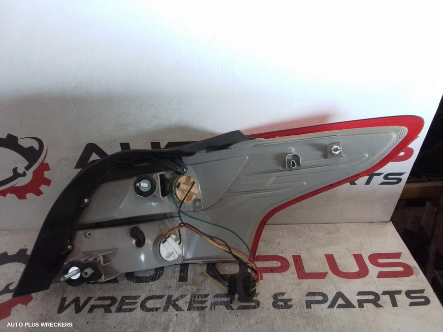 2011-2015 Ford Focus Left Taillight