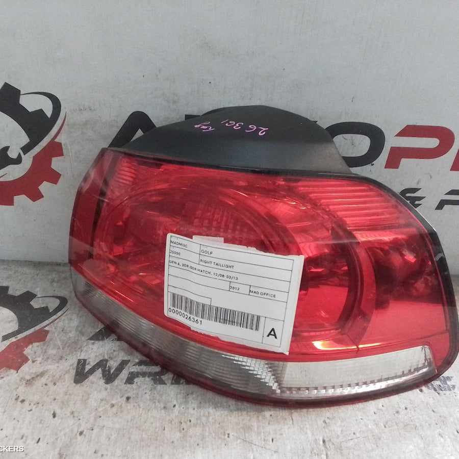2012 Volkswagen Golf Right Taillight