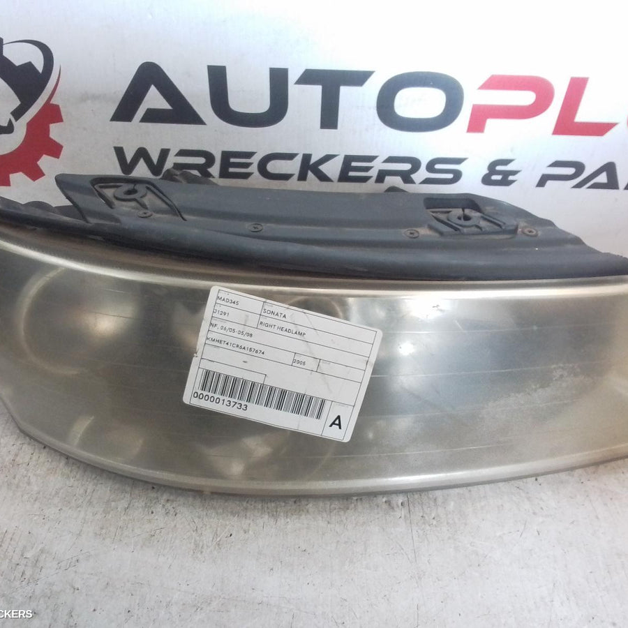 2005-2008 Hyundai Sonata Right Headlamp