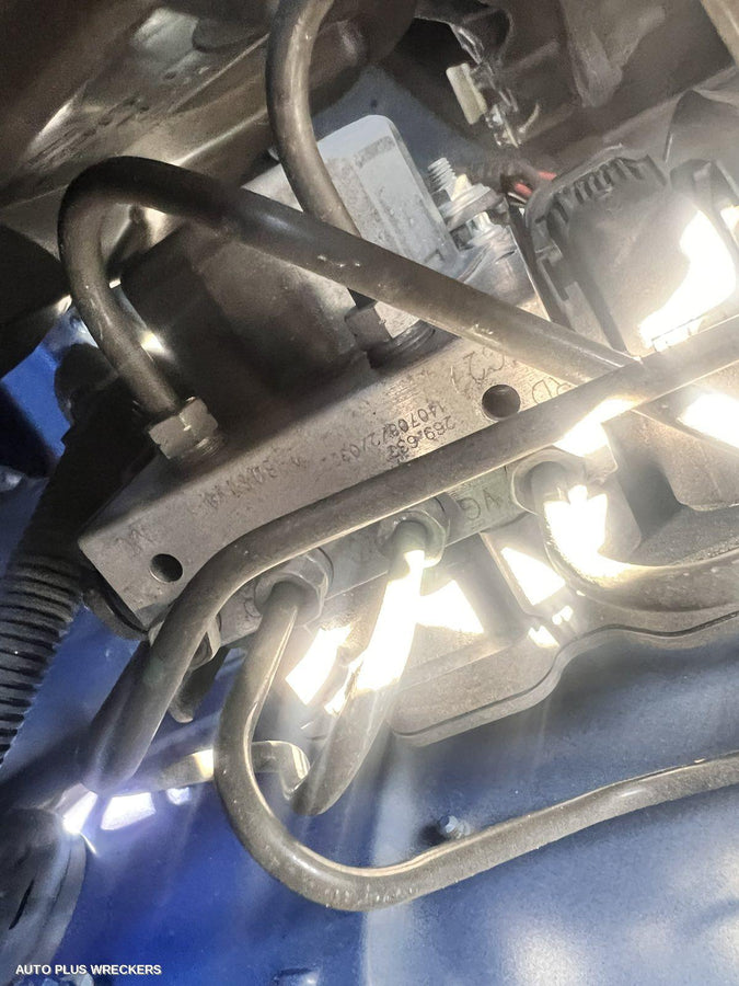 2015 Renault Clio Right Indicator Fog Side