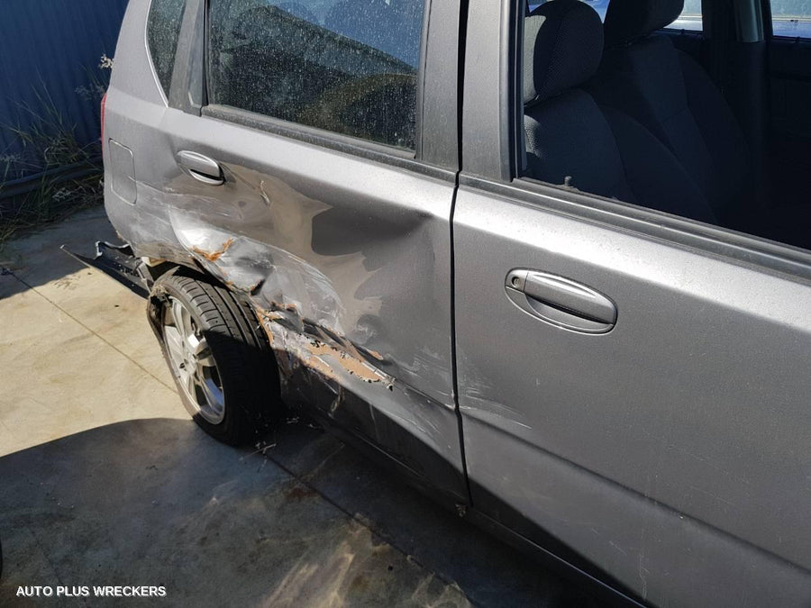 2011 Holden Barina Right Front Window Reg Motor