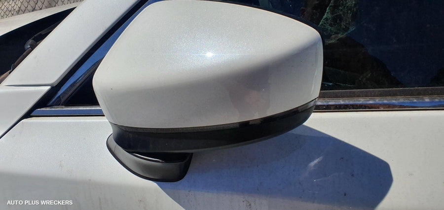 2020 Mazda Cx8 Headrest