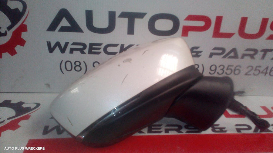 2017-2019 Mazda 2 Right Door Mirror