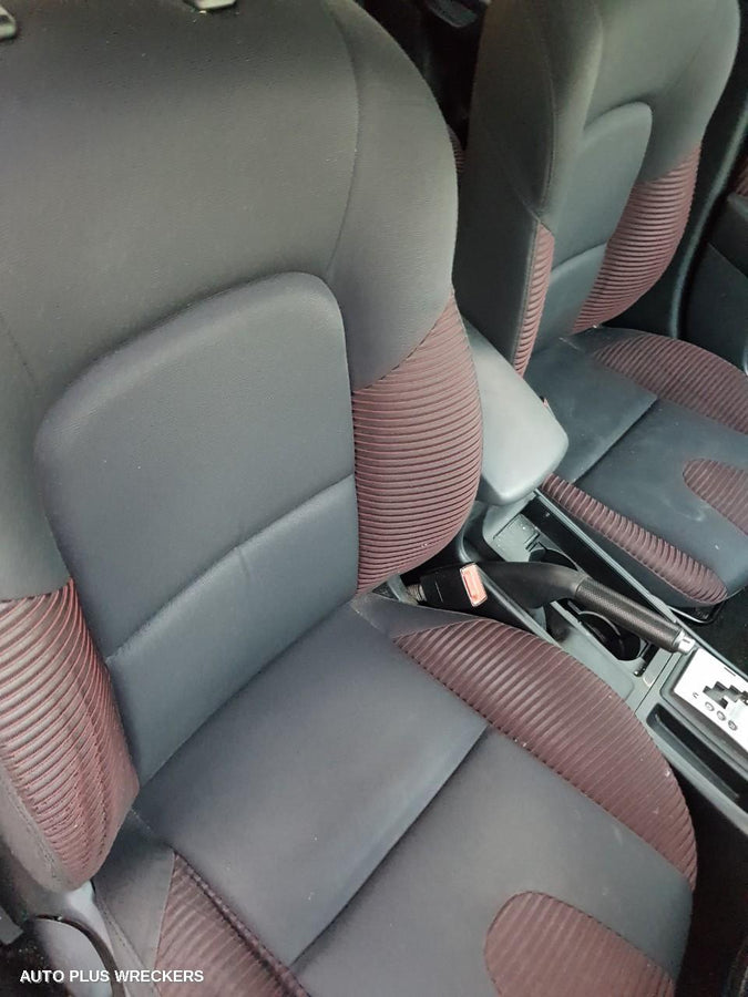 2005 Mazda 3 Rear Garnish