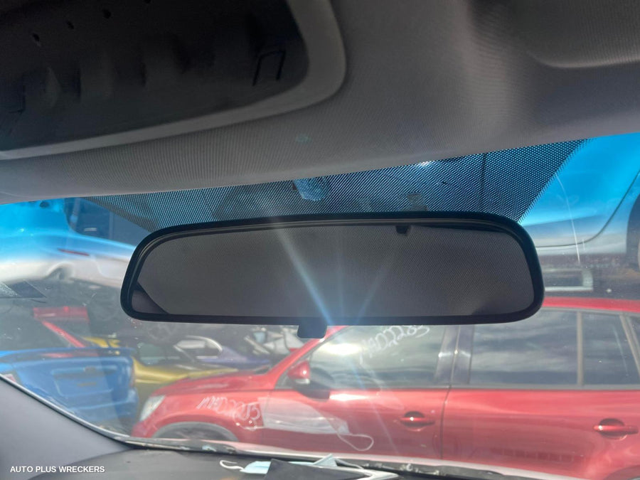 2014 Hyundai I40 Left Front Door