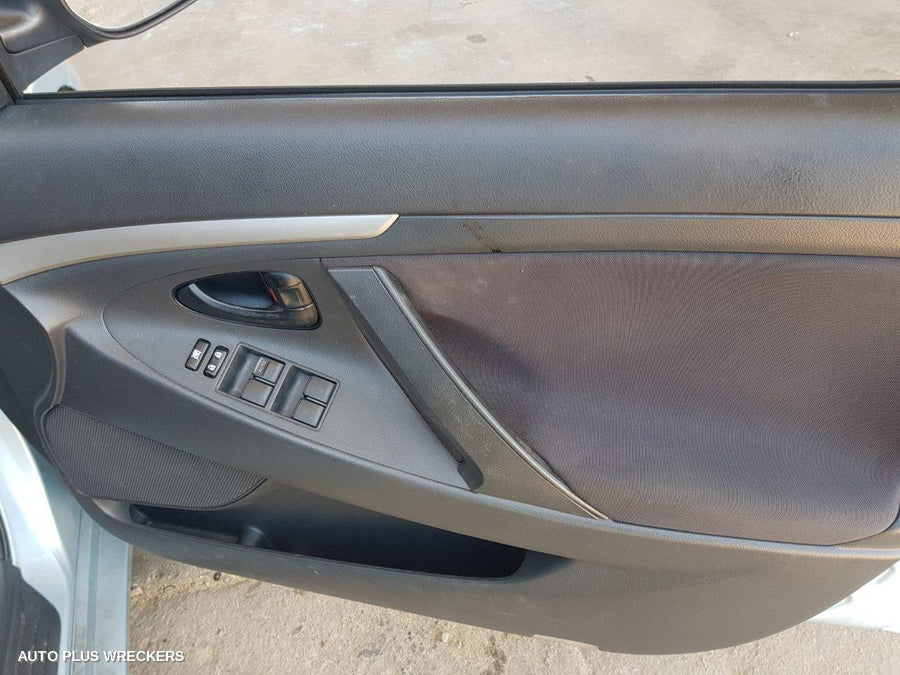 2008 Toyota Aurion Door Boot Gate Lock