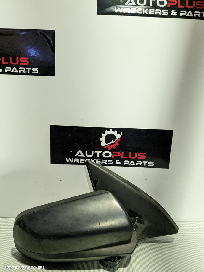2005 Holden Commodore Right Door Mirror