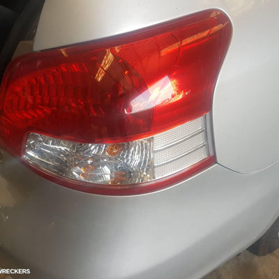 2006 Toyota Yaris Left Front Window Reg Motor