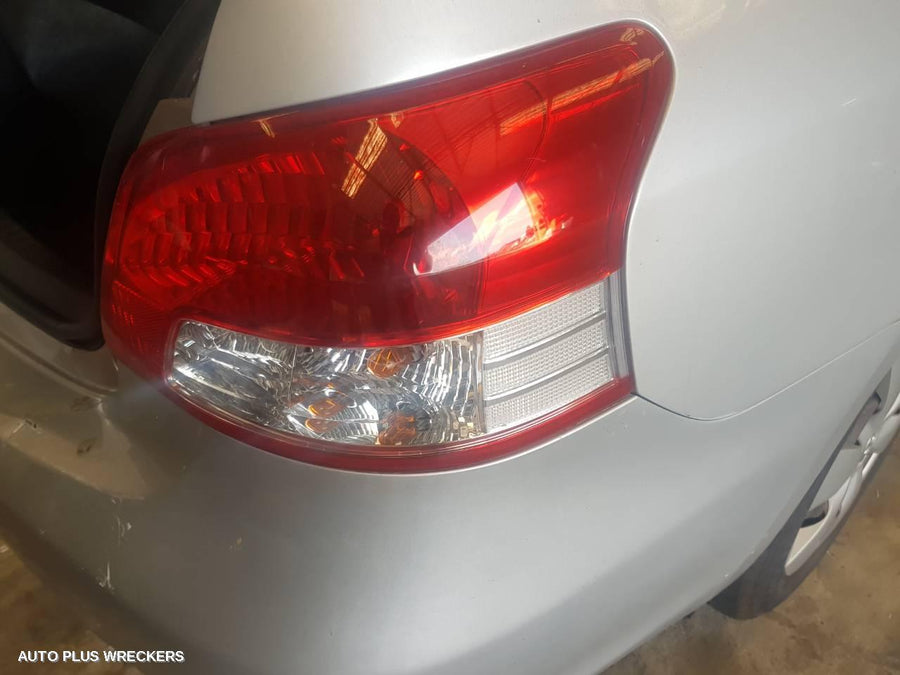 2005-2016 Toyota Yaris Sunvisor