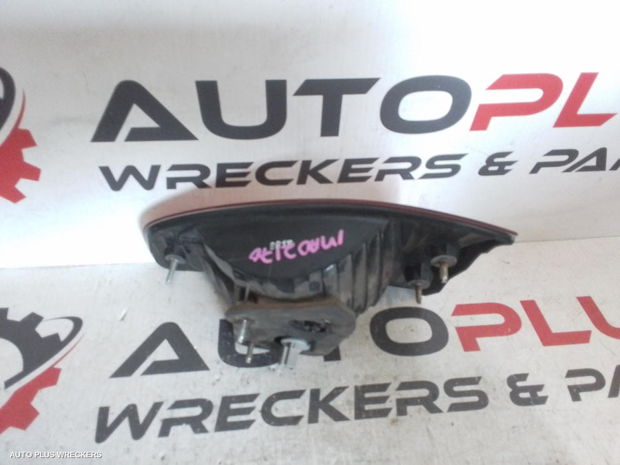 2009 Subaru Tribeca Rear Garnish