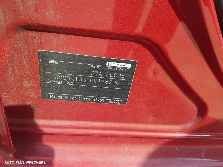 2006 Mazda 3 Left Guard