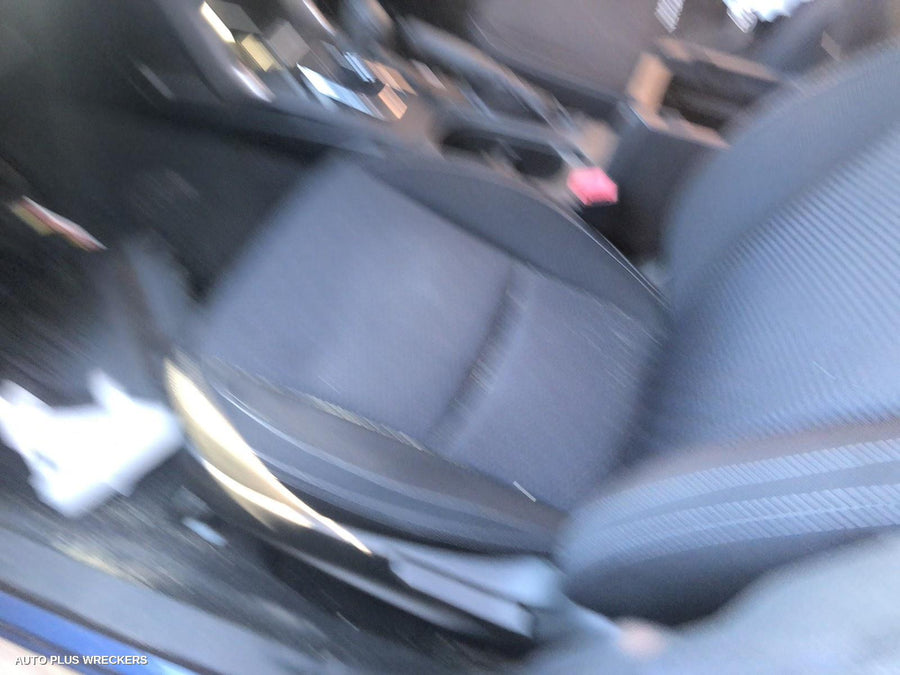 2013 Subaru Forester Sunvisor