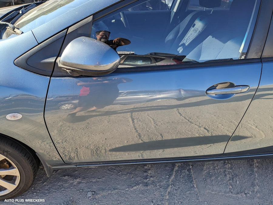 2014 Mazda 2 Seatbelt Stalk