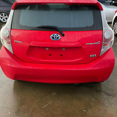 2012 Toyota Prius Left Front Hub Assembly