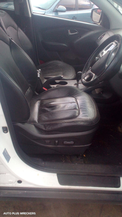 2013 Hyundai Ix35 Right Door Mirror