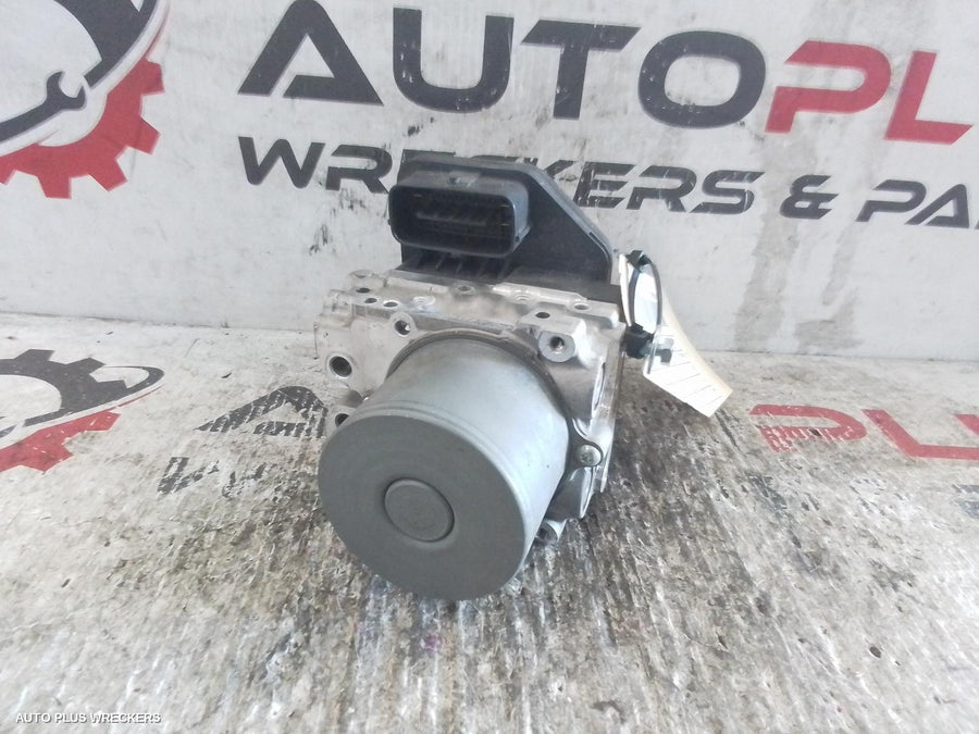 2013-2025 Lexus Is Series Abs Pump Modulator
