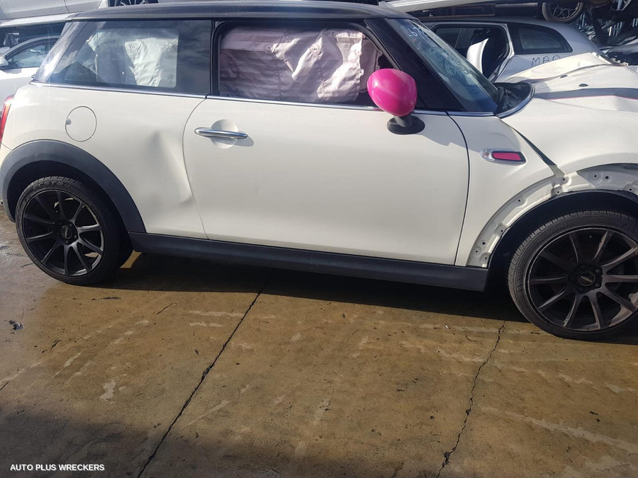 2016 Mini Cooper Right Taillight